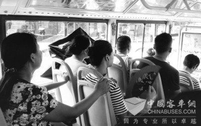 湖北:武汉公交将用新型玻璃替代窗帘 湖北:武汉公交将用新型玻璃替代窗帘