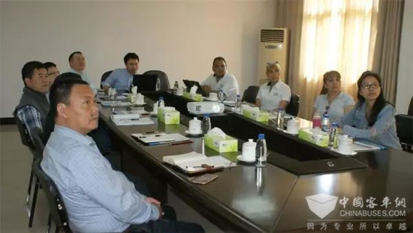 美州客人莅临安源客车