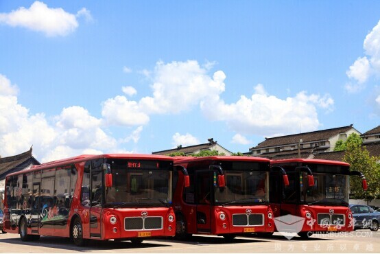 新华社点赞苏州游  坐海格车玩转古城