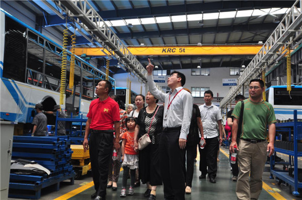 中车电动暖心之旅，这个企业很有爱！