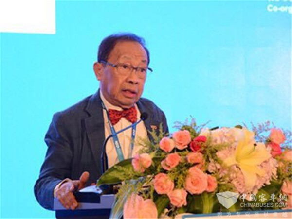 陈清泉：电动汽车技术路线、驱动电机、充电模式多方位思考