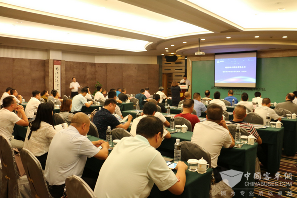 海格智慧客车体验行张家界获赞