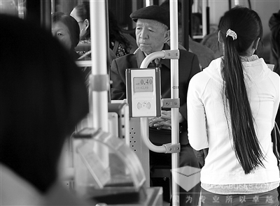 甘肃兰州：拟通过公交优惠卡票价调节引导错峰乘车