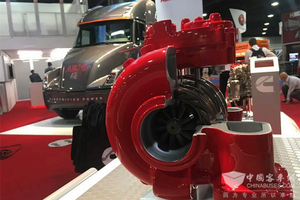 康明斯实力亮相首届北美商用车展（NACV）