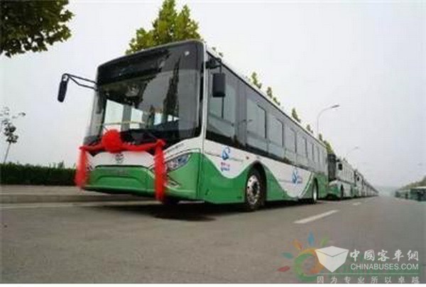 河北：邯郸200部新能源公交车盛装亮相