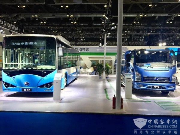 公交卡车齐发力 比亚迪亮相2017北京国际新能源汽车成果展