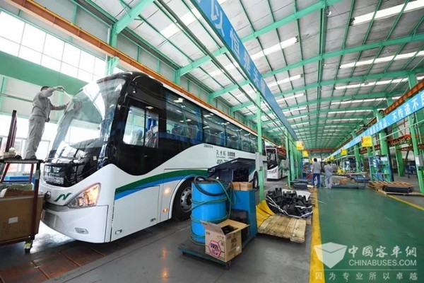 五洲龙股份1500台纯电动客车陆续交付