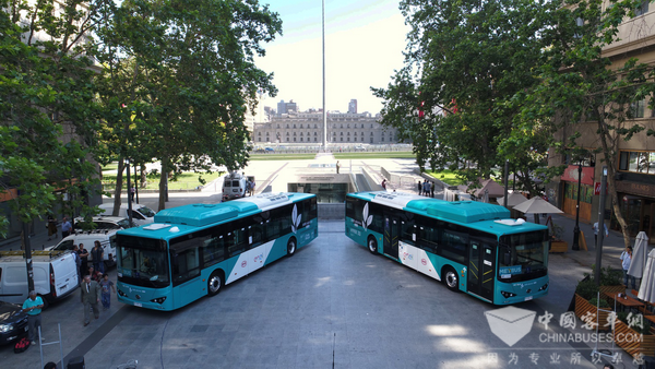 智利首都圣地亚哥迎来电动公交时代 中国公司比亚迪提供核心技术