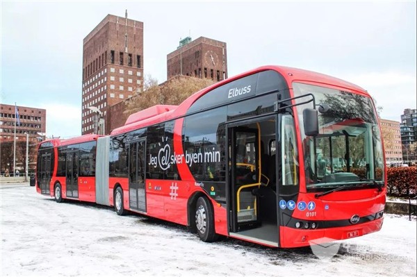 比亚迪欧洲首批纯电动铰接大巴登陆挪威
