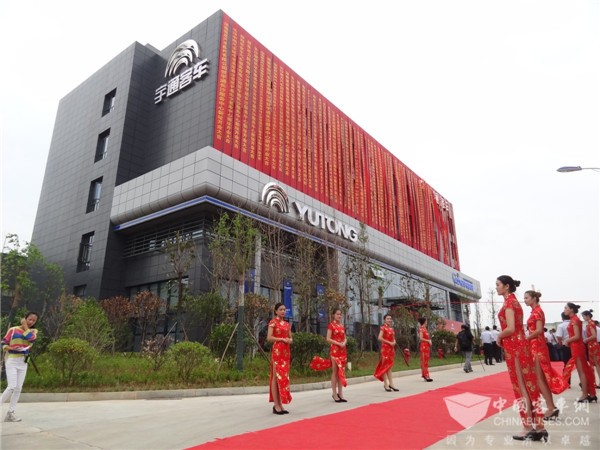 把客户满意作为唯一标准，宇通2018服务商年会成都召开