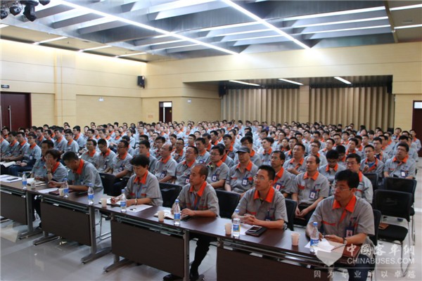 围绕客户价值，中通客车聘任26位产品经理及技术带头人