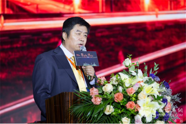 “感恩十年　伊路有你” 伊卡路斯铰接中国车辆十年之路