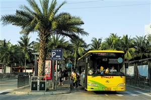 引领绿色交通发展 海口公交跑出“加速度”