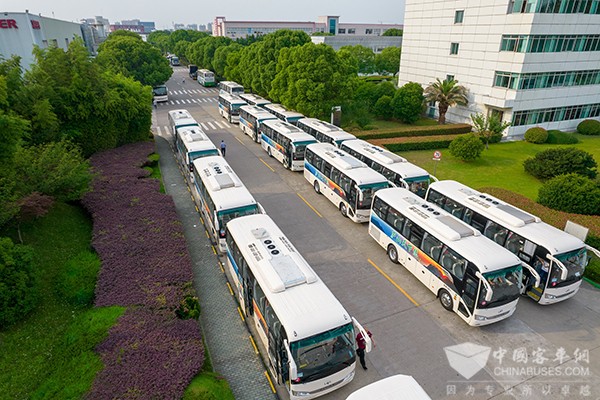 苏州金龙 海格客车 途悦车型 庐山旅游