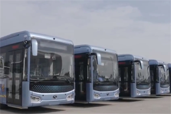 致敬新时代劳动者 看金龙蒋金推动传统车企数字化转型