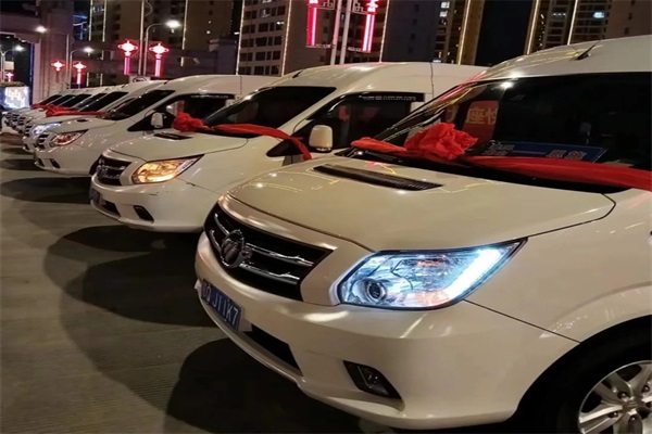 图雅诺轻客启动“爱心送考”，为学子圆梦保驾护航！