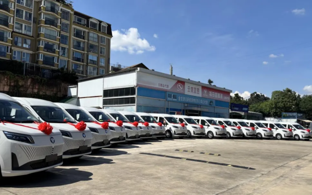 以跃级品质助客运提质发展 图雅诺大V批量交付云南