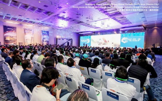 山东重工全球合作伙伴大会暨新产品展示会在墨西哥举行
