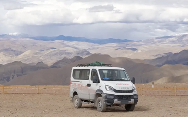 无阿里 不越野 依维柯4×4征服珠峰108拐！