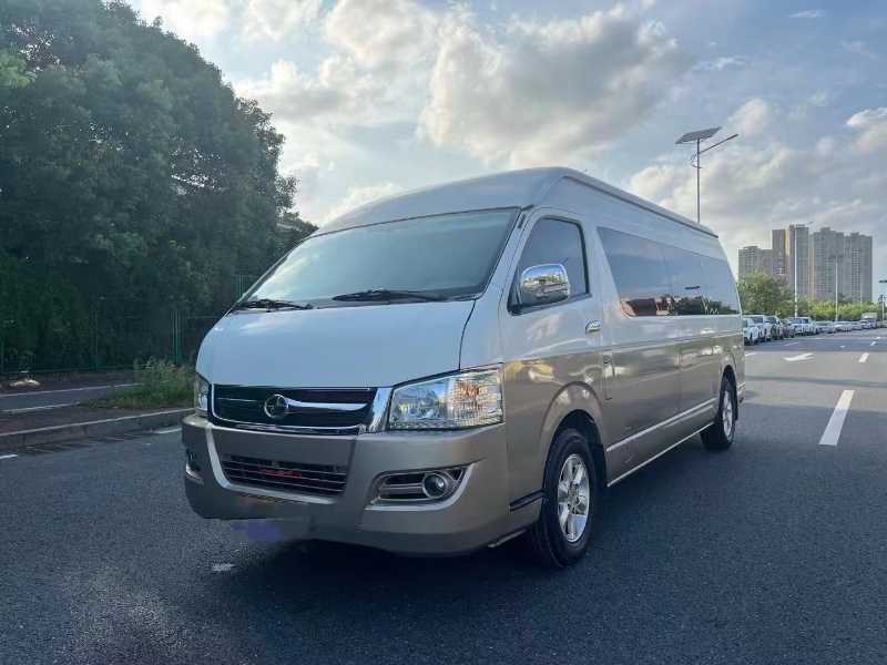 2016年12月 粤牌国五非营运17座九龙大马 