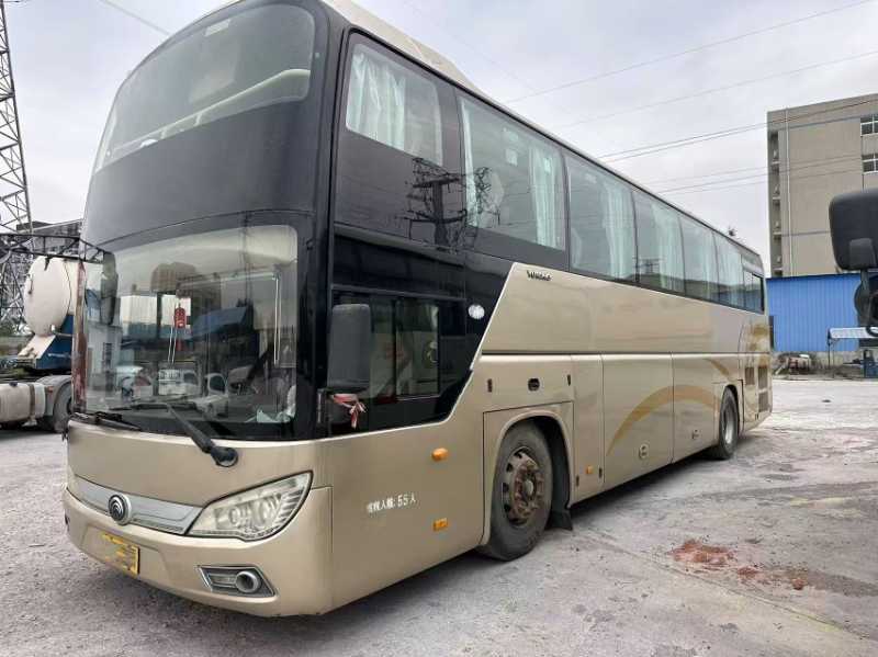  河南牌国四55座锅炉暖气宇通6118气囊车 