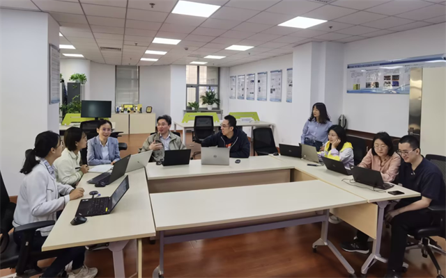 每日报送的春节出行数据背后 有这样一支“神秘力量”