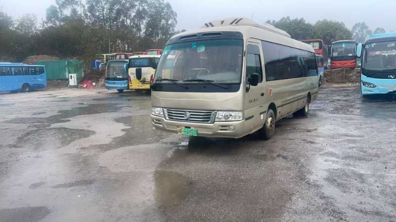 34座非营运金旅6809新能源电车