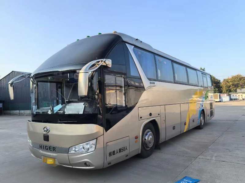 2018年12月上牌两台国五海格6122气囊中门营运车