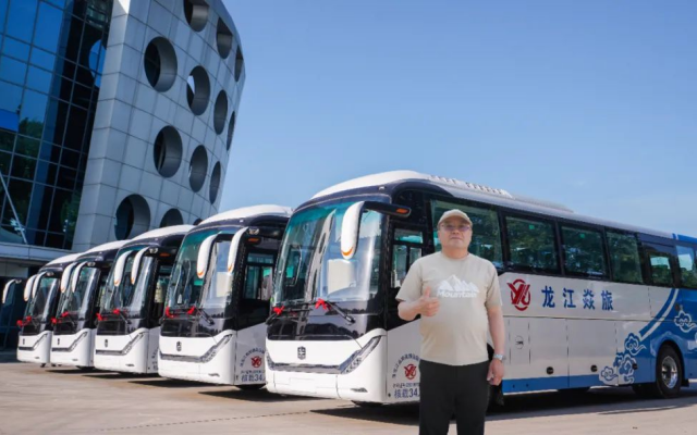 “备战”暑期旅游季！中通H系旅团客车再迎交付小高潮