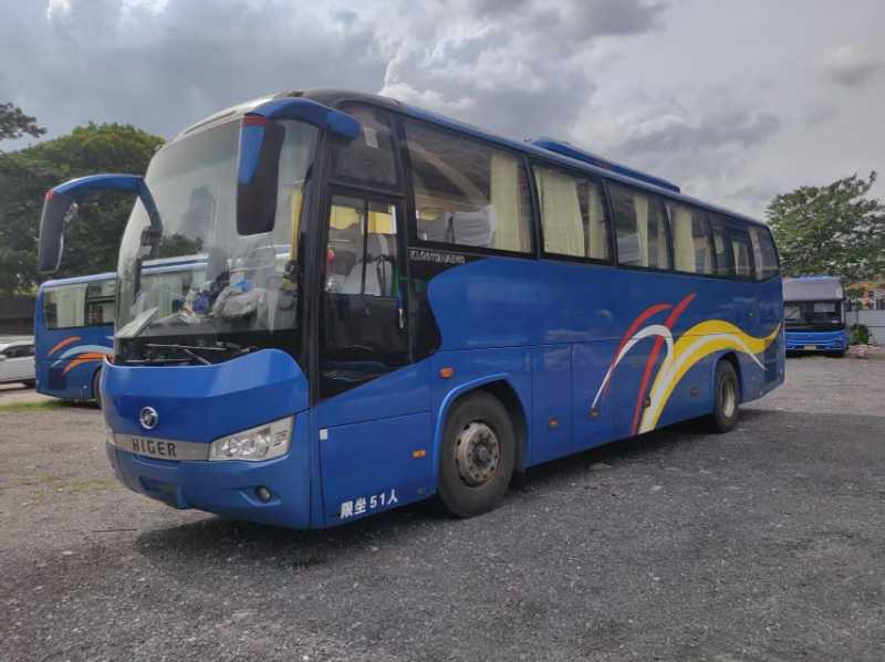 2015年8月上牌国四51座海格6112旅游车