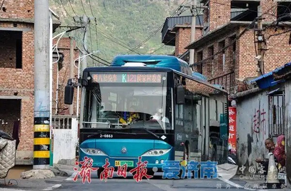 济南公交K121路:温暖守护“家人之约”,助力山村振兴发展
