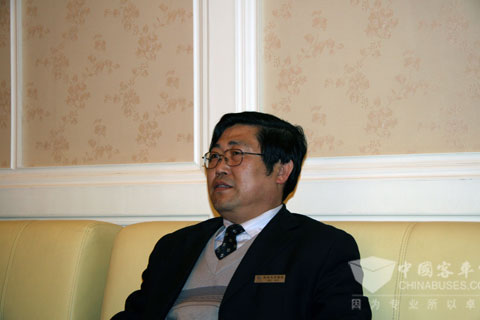 沈阳市天兴客运有限公司的王国志总经理接受江南网页版采访
