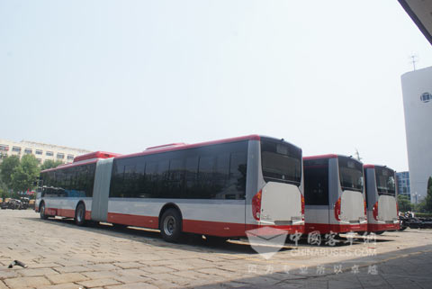 中通18米燃气BRT客车