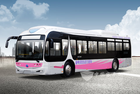 扬子江WG6120PHEVAA型混合动力客车外观