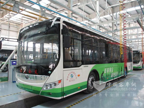 宇通新能源工厂首台新能源客车下线