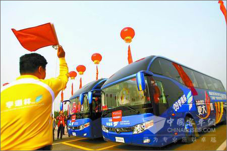 2009年首届全国交通运输行业“宇通杯”机动车驾驶员节能技能竞赛活动现场