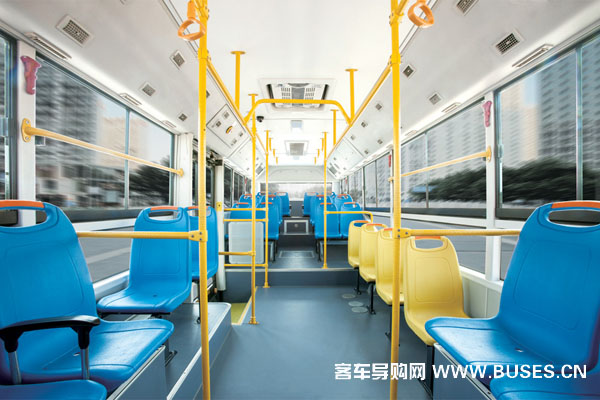 宇通ZK6825HNG2公交车(天然气国五14-22座)