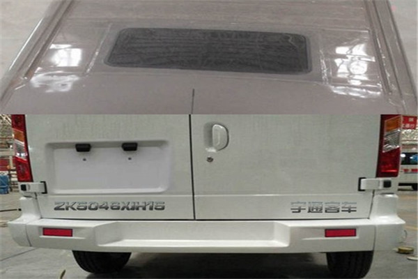 宇通ZK5046XJH15救护车(柴油国五2-9座)