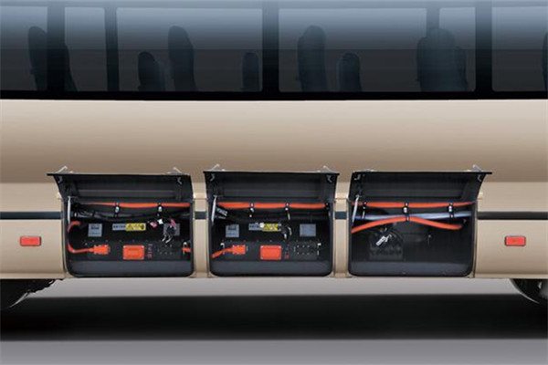 金旅XML6809JEVC0客车(纯电动24-35座)