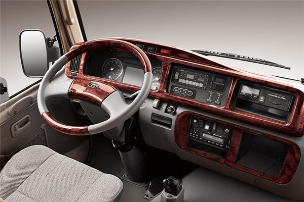 金旅XML6700JEV60客车(纯电动10-23座)
