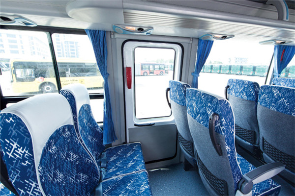 金旅XML6907JHEVD5客车(柴油/电混动国五24-41座)