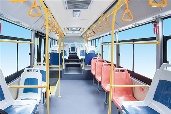 金龙XMQ6820AGD5公交车(柴油国五14-27座)