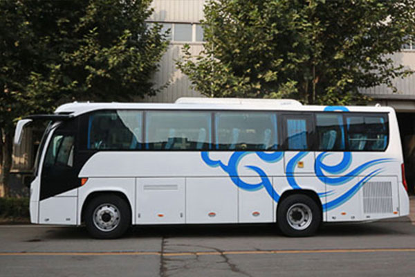 福田欧辉BJ6802U6AFB客车（柴油国四24-35座）