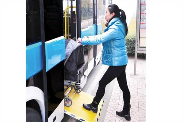 黄海DD6762B01N公交车(天然气国五13-21座)