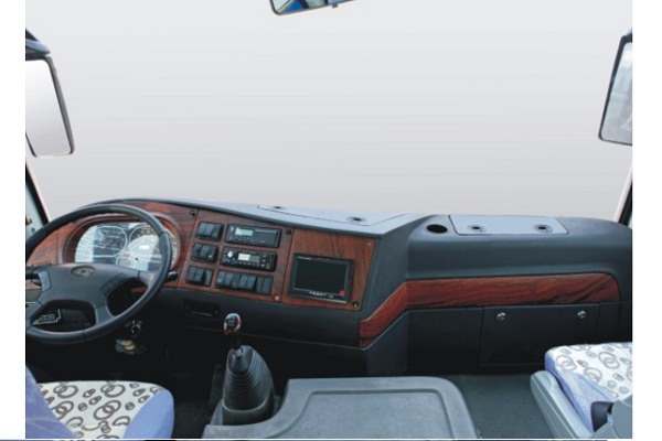 东风超龙EQ6770LTN客车(天然气国五24-31座)