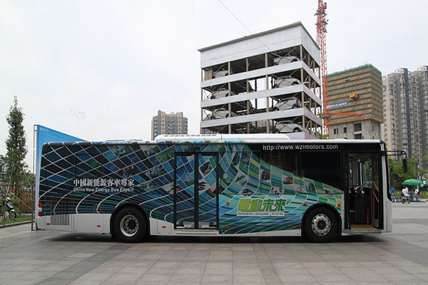 五洲龙FDG6117EVG1公交车（纯电动10-34座）