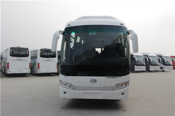 南京金龙NJL6118BEV4客车(纯电动24-49座)