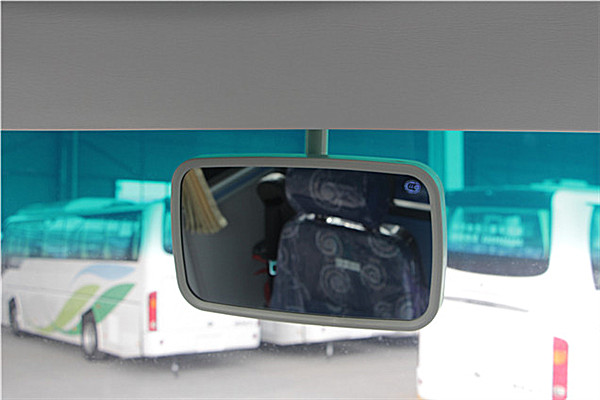 南京金龙NJL6118BEV4客车(纯电动24-49座)