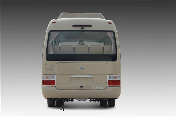南京金龙NJL6806BEV6客车(纯电动24-31座)