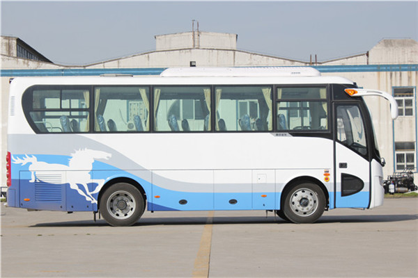 南京金龙NJL6808Y5客车(柴油国五24-35座)